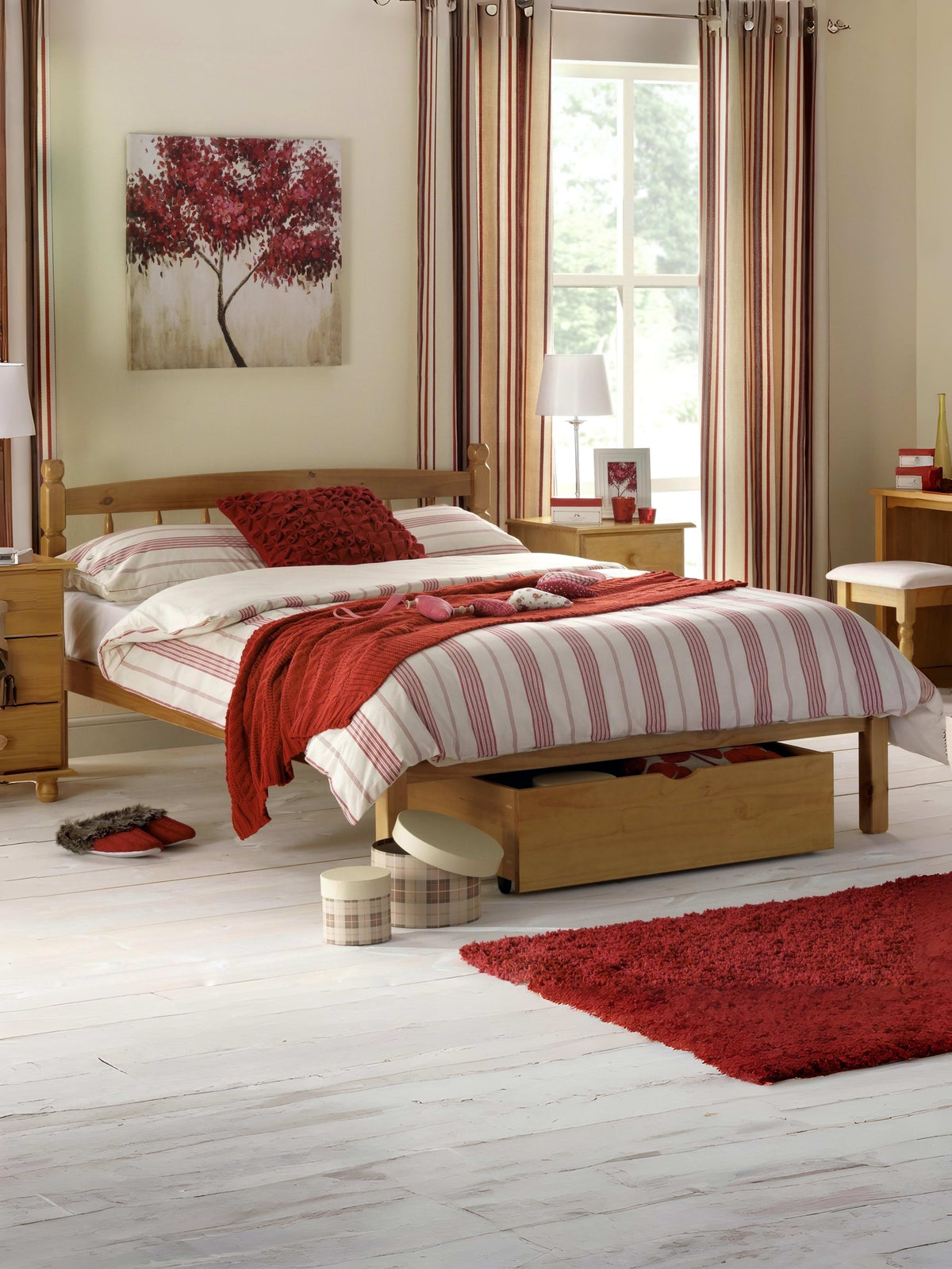 Pickwick Pine Bed - Solid Pine - Pine