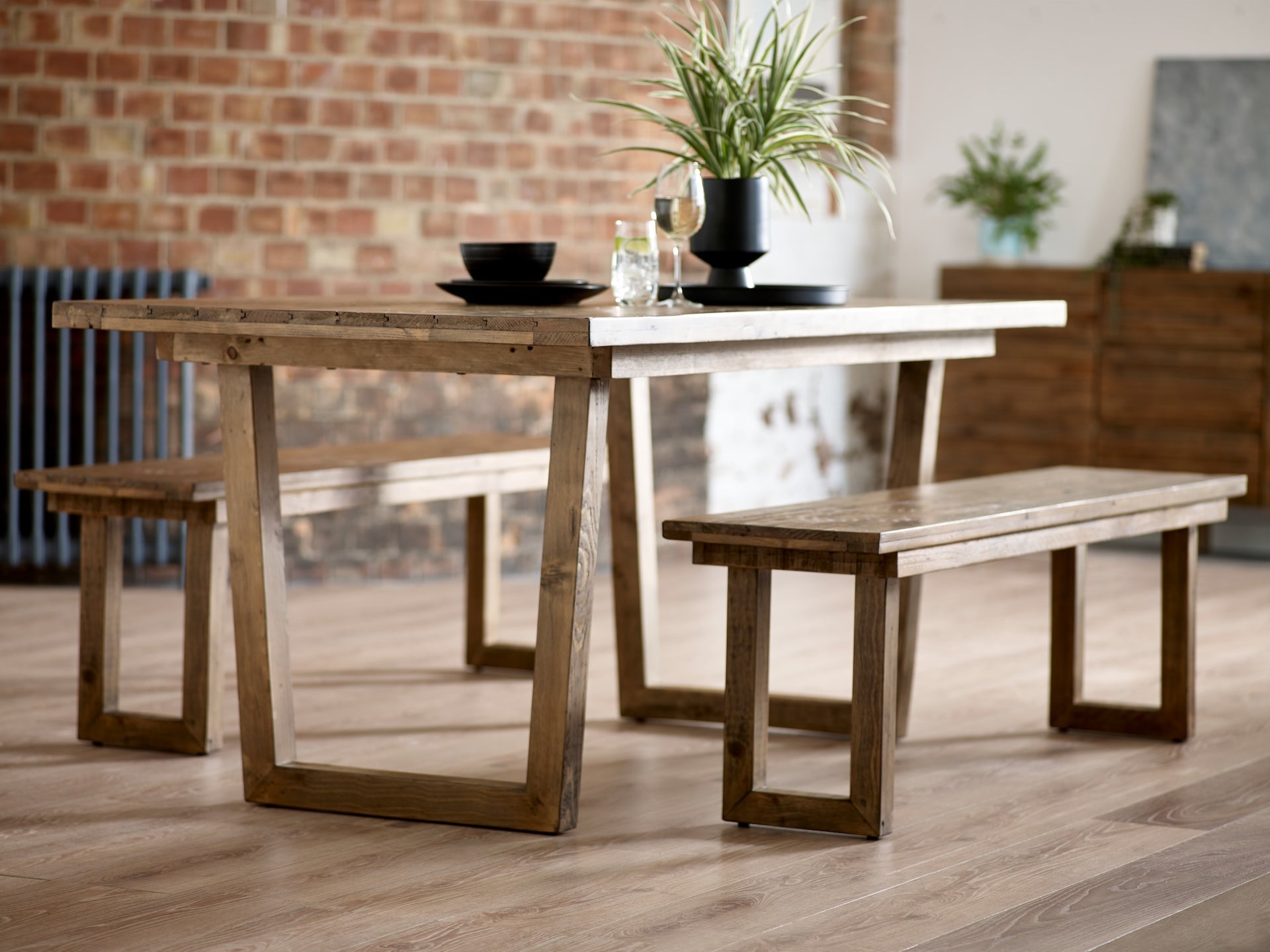 Woburn Dining Table – Julian Bowen, view 2