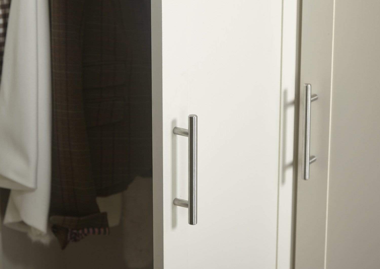 Lancaster 4 Piece Bedroom Set Cream – GFW, view 6