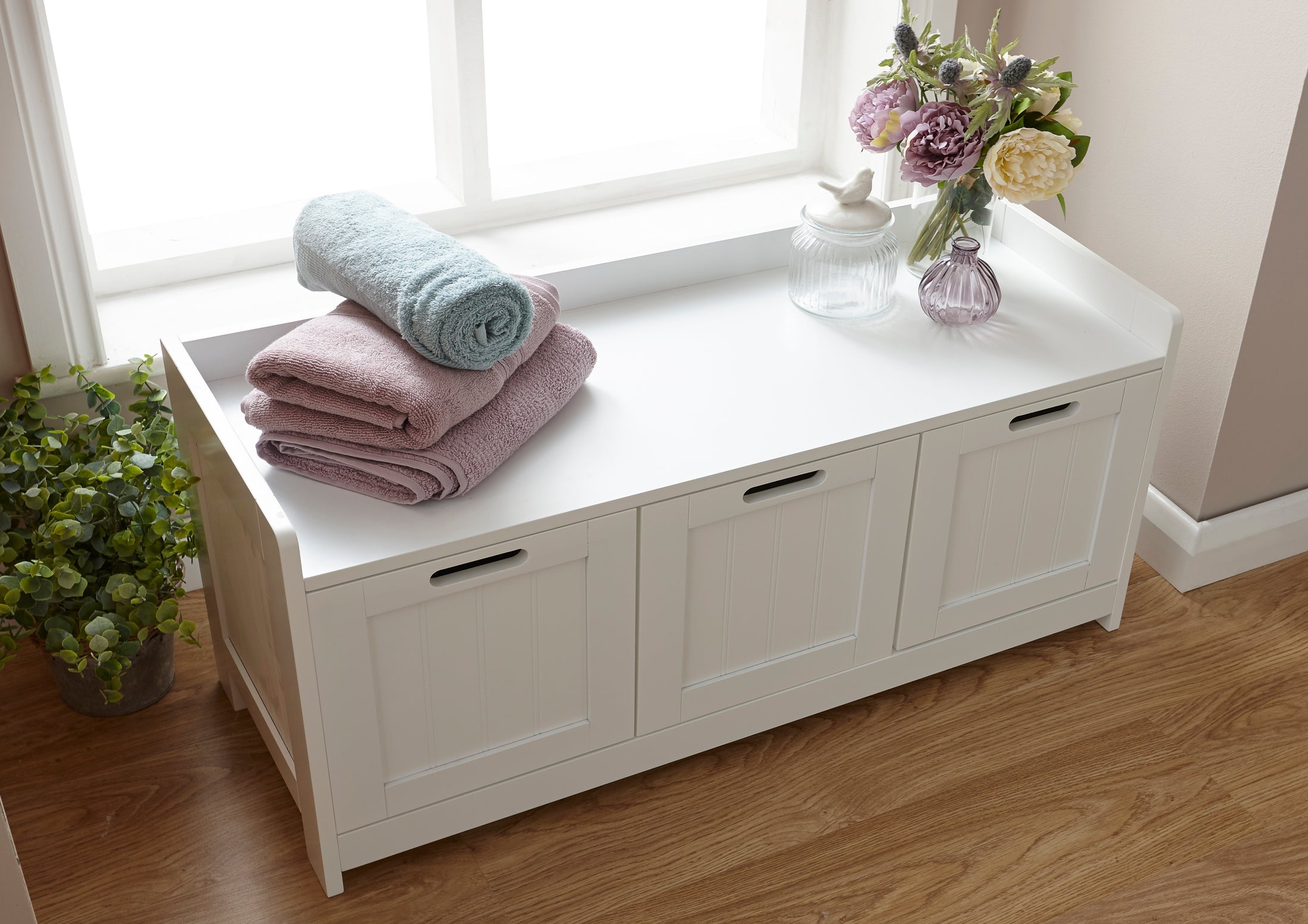 Colonial 3 Door Storage Unit – White