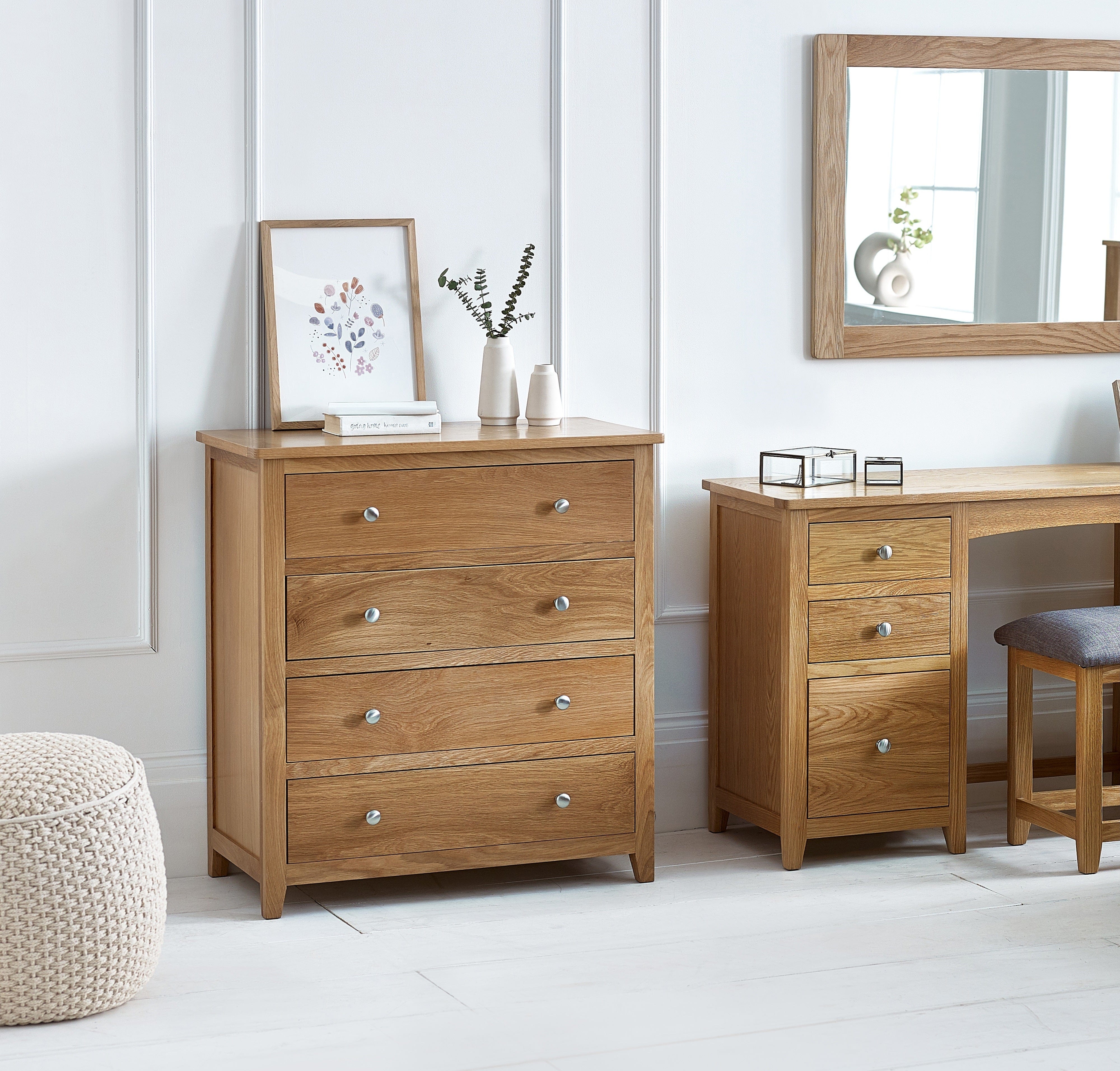 Mallory 4 Drawer Chest – Julian Bowen