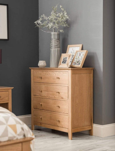 Julian Bowen Chest Of Drawers Salerno Shaker Oak 4 Drawer Chest Bed Kings