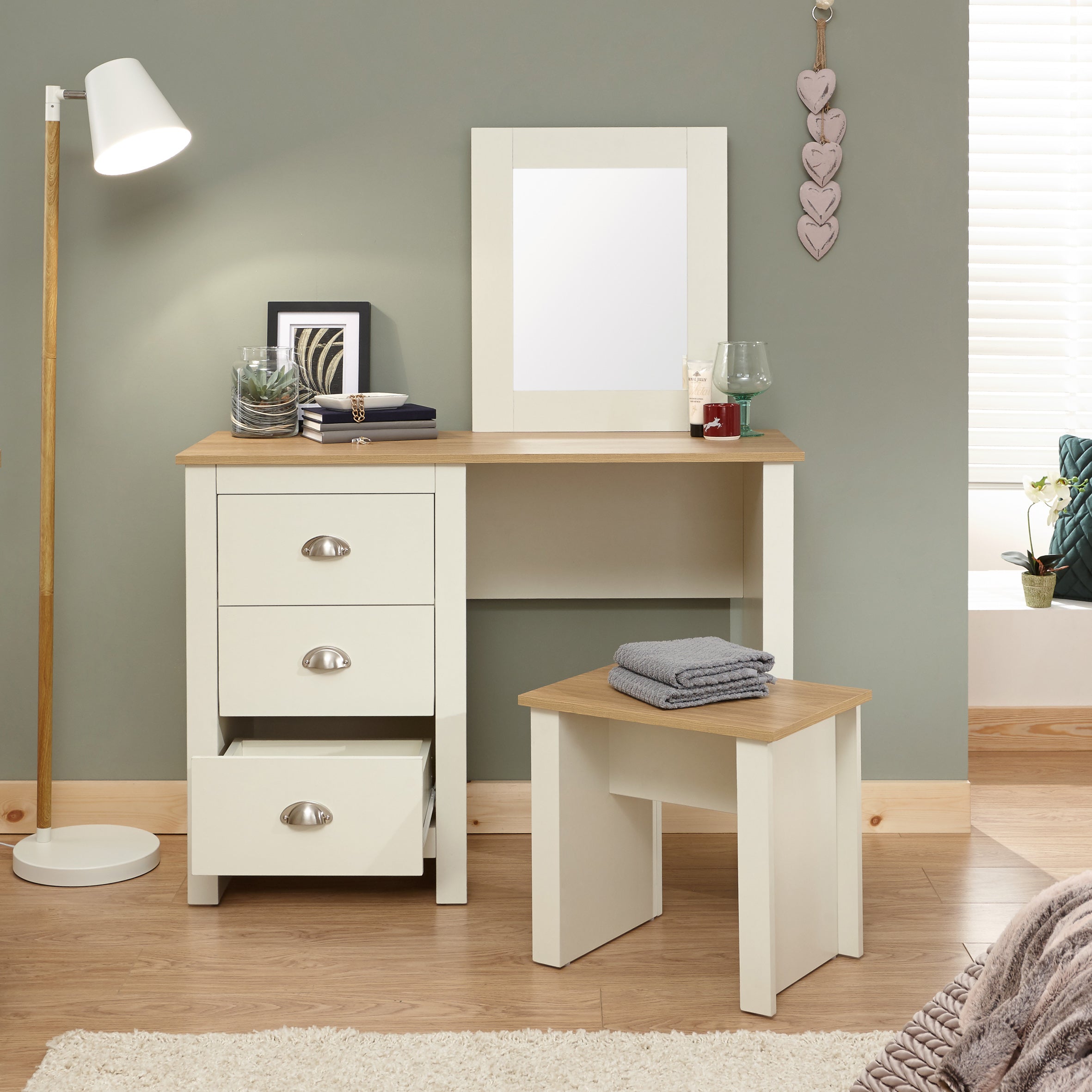 Lancaster Dressing Table Set Cream – GFW, view 3