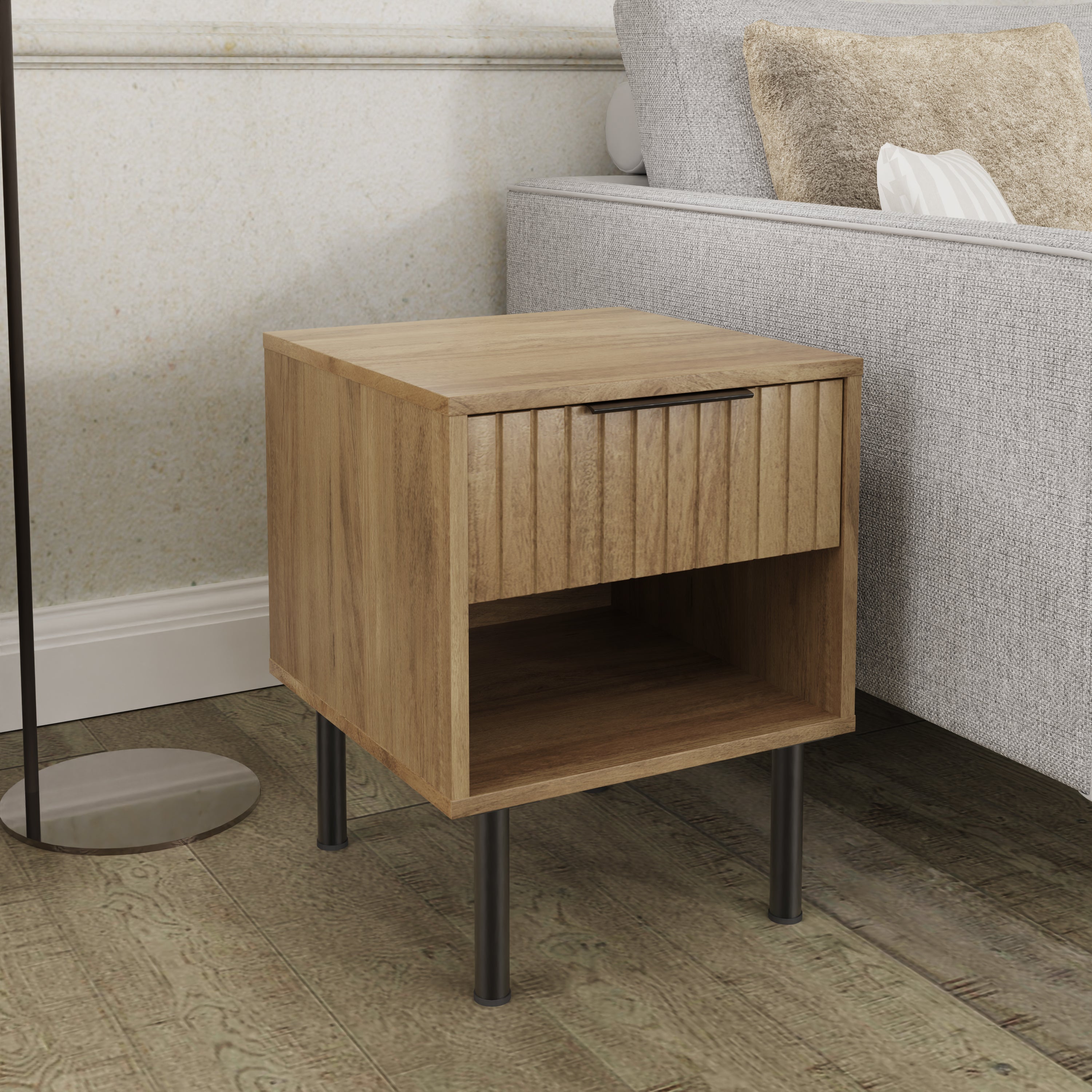 Nervata Lamp Table Oak – GFW, view 2