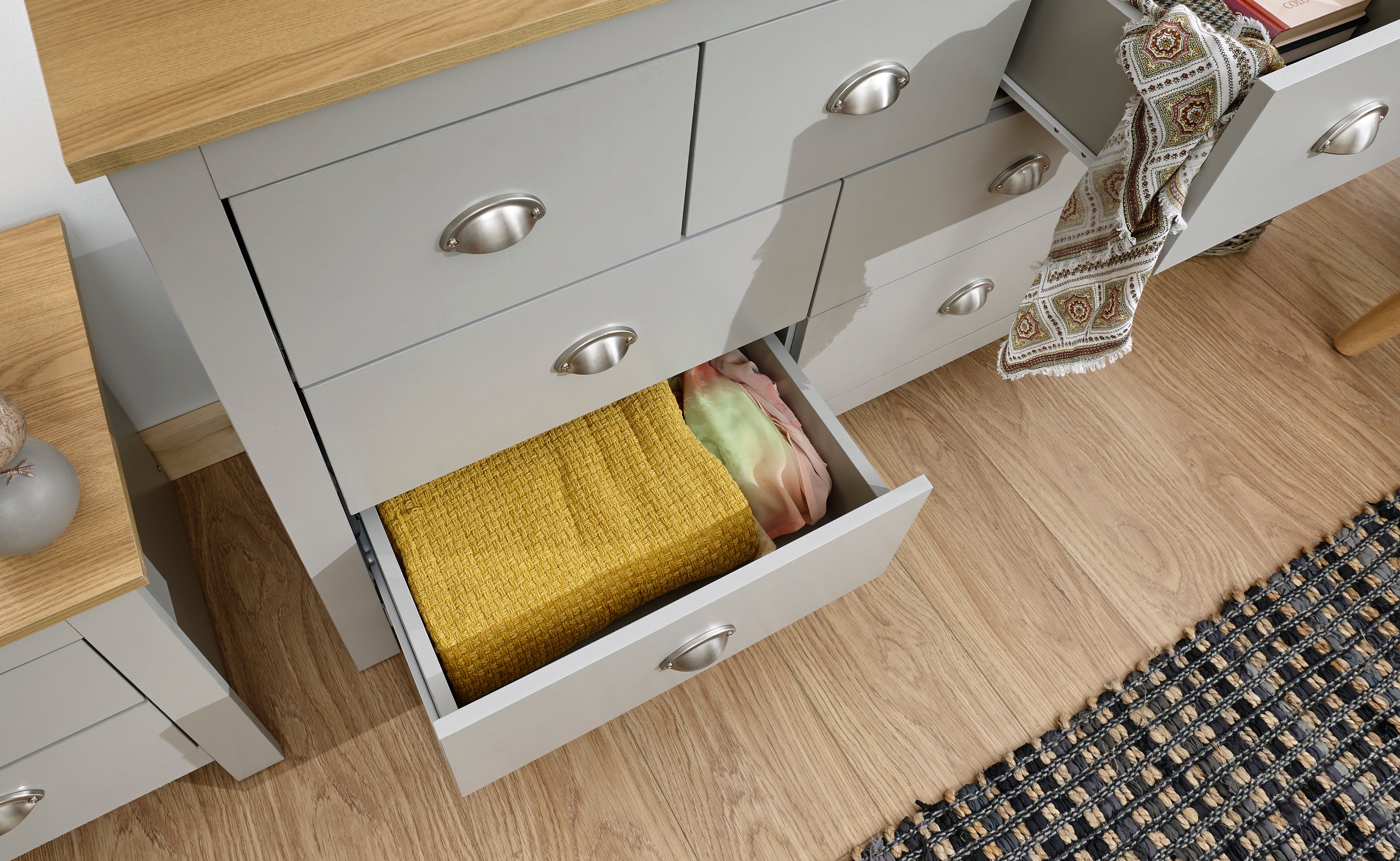 Lancaster Merchants Chest Grey – GFW, view 9