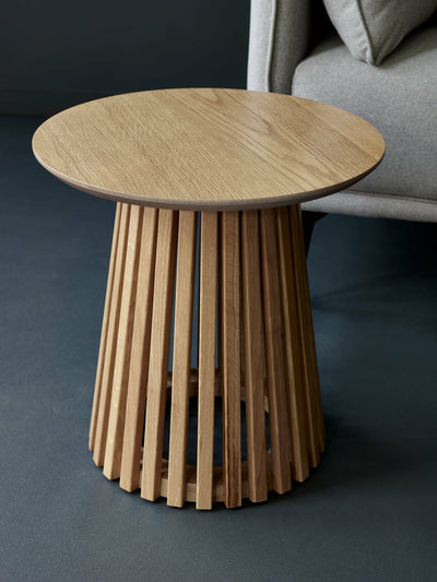 Ollie Natural Oak 45cm Round Lamp Table – Julian Bowen, view 3