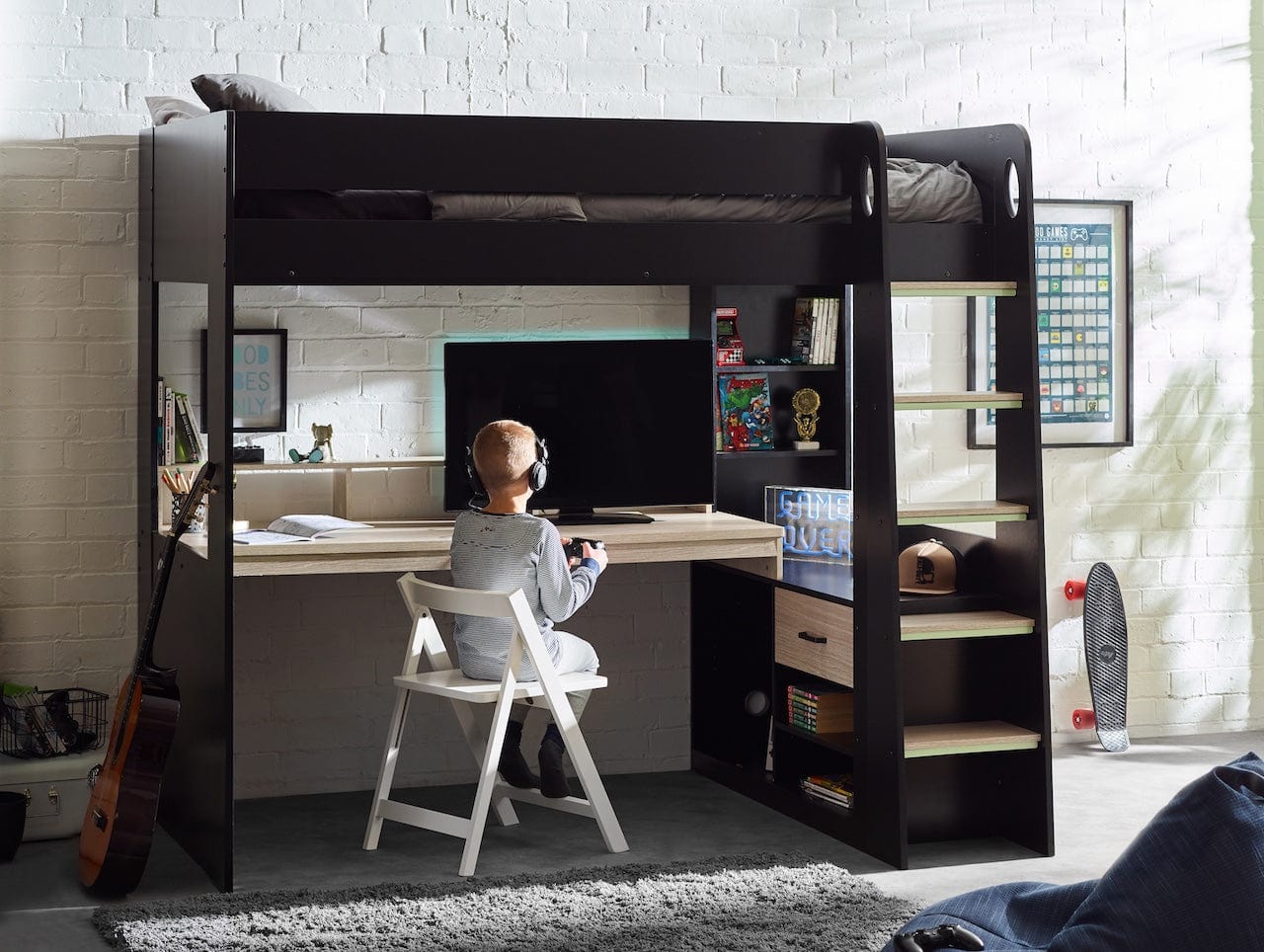Blaze Gaming Highsleeper Bed - Black And Pale Wood – Julian Bowen, view 10
