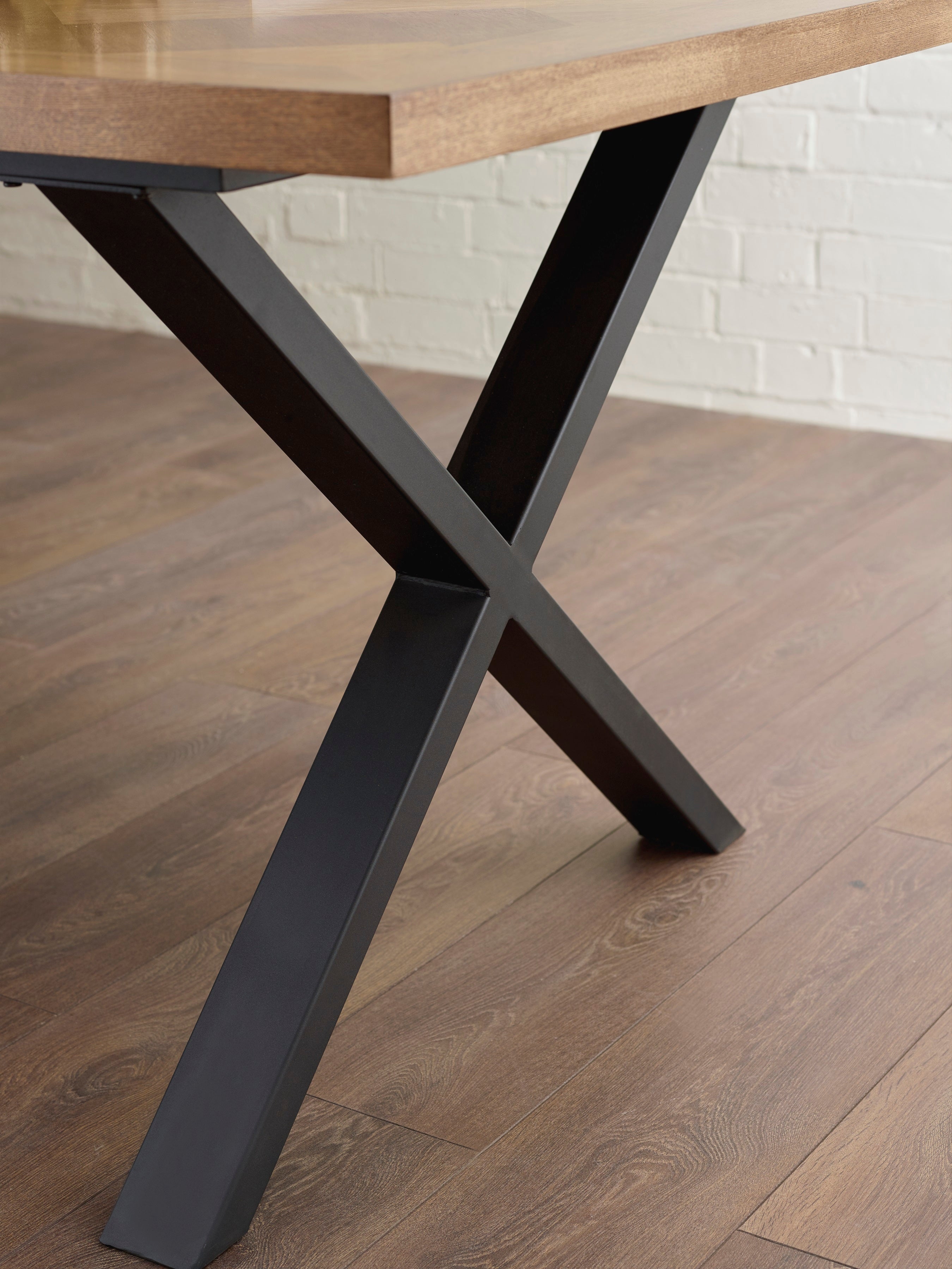 Aron Dining Table – Julian Bowen, view 5
