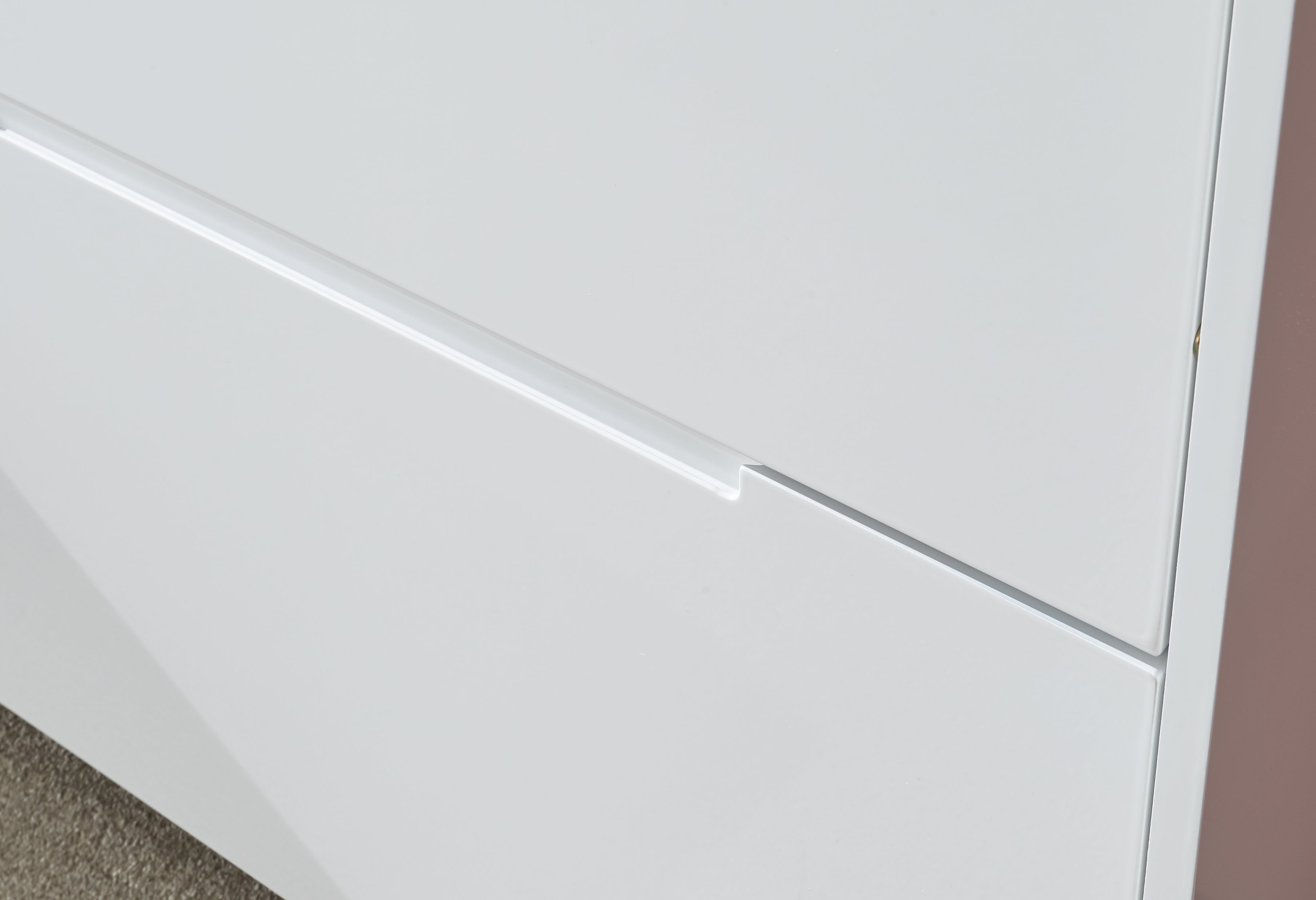 Narrow High – White