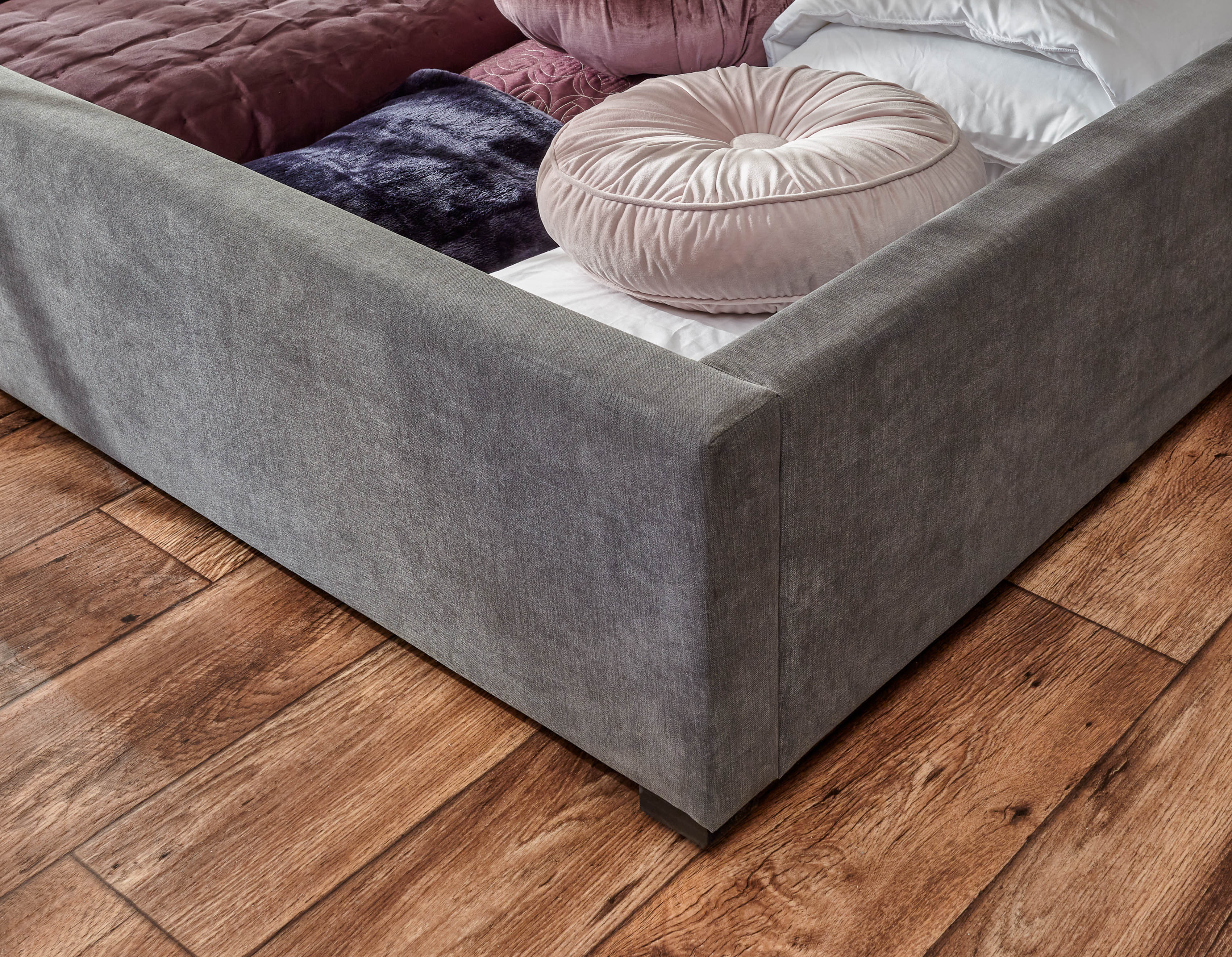 Dakota 135cm Ottoman Bed With Solid Base Grace – Pewter