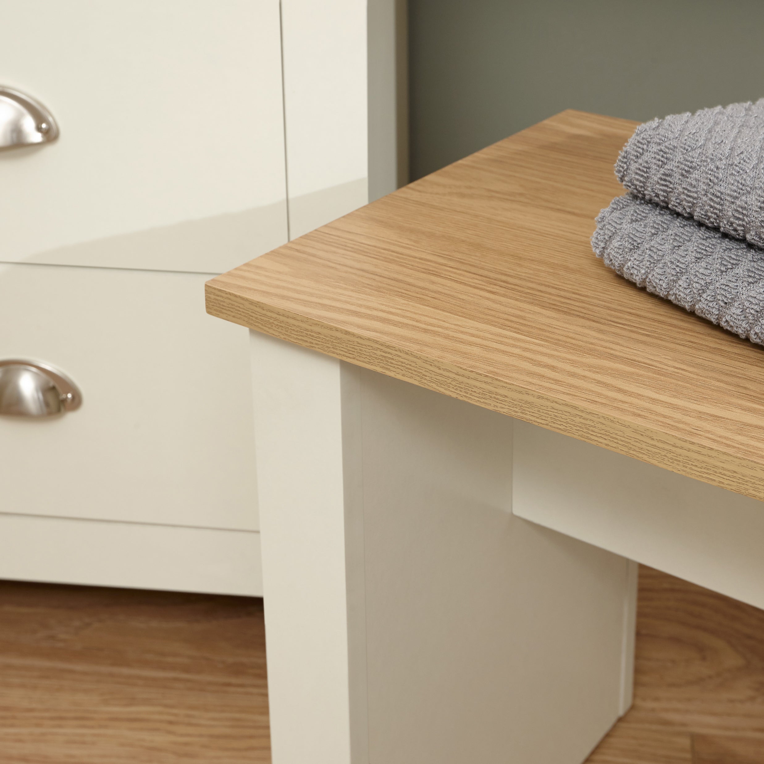 Lancaster Dressing Table Set Cream – GFW, view 6