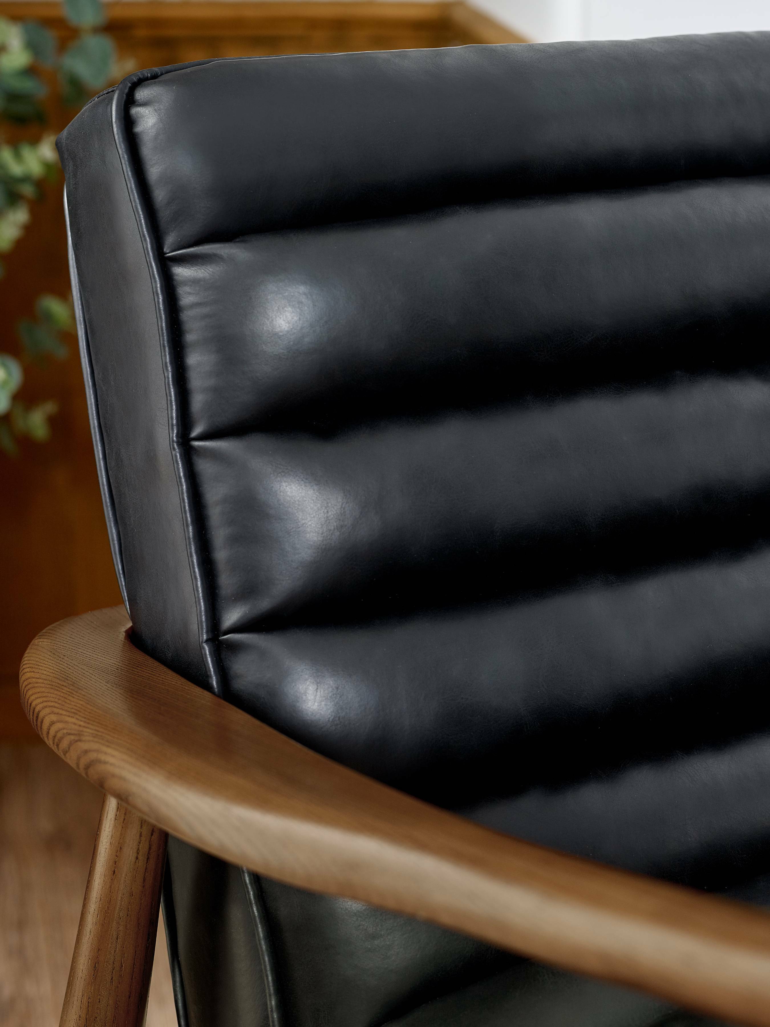 Marshall 2 Seater Sofa - Black Faux Leather – Julian Bowen, view 7