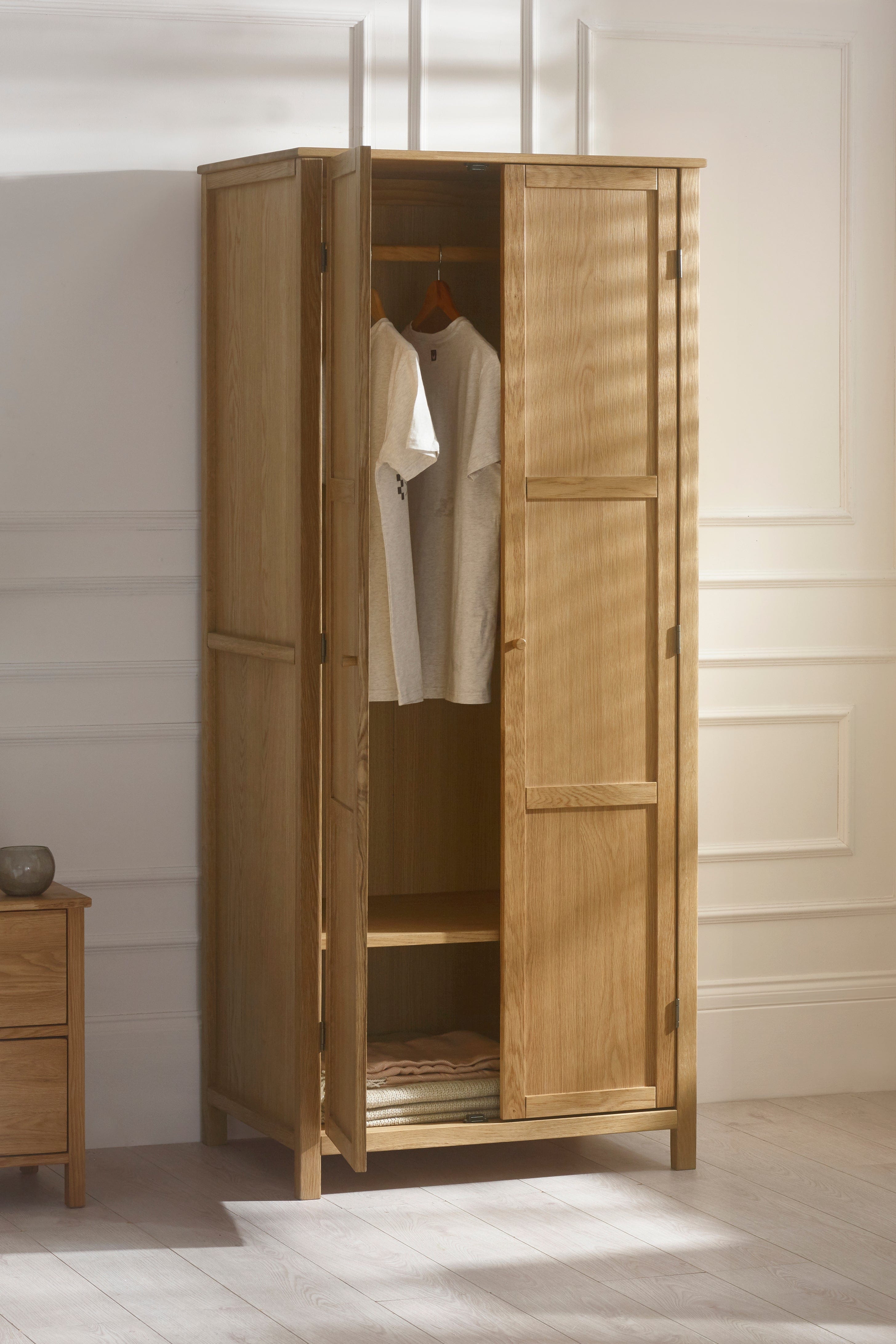 Coxmoor Wardrobe - Oak – Julian Bowen, view 3