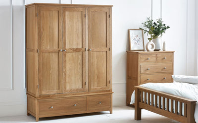 Mallory 3 Door Wardrobe – Julian Bowen, view 2