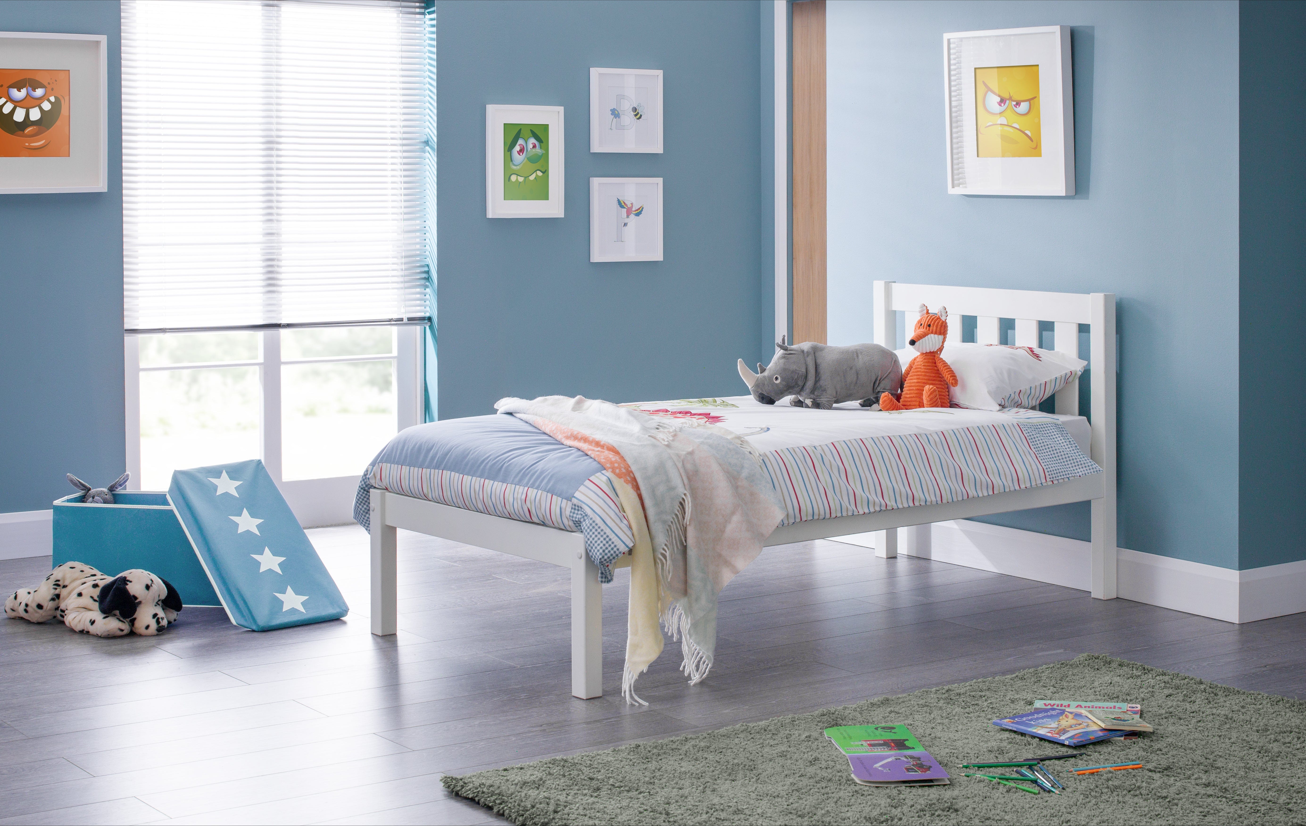 Luna Bed - Surf White – Julian Bowen, view 2