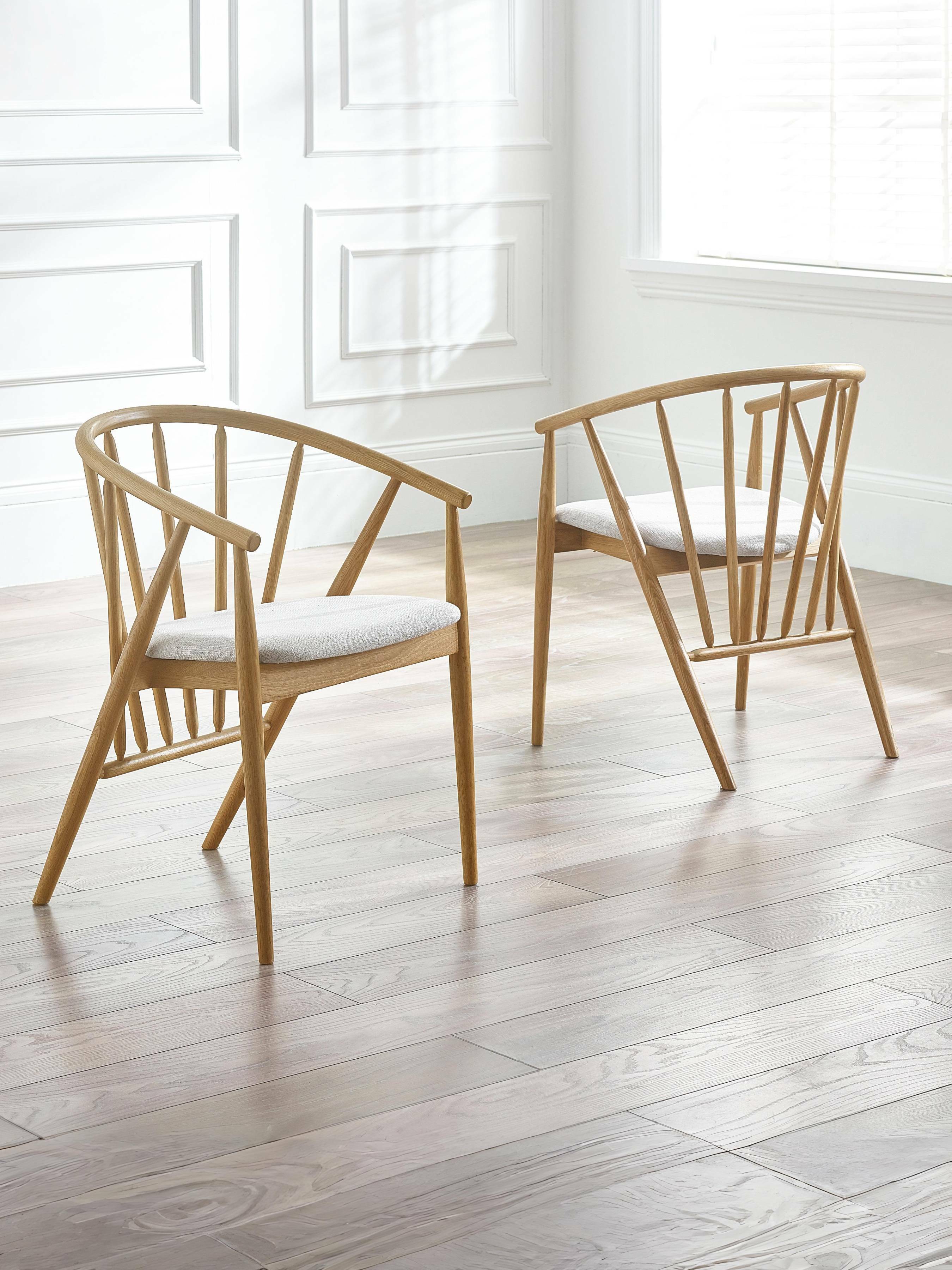 Rory Oak Curved Back Dining Chair – Julian Bowen, view 2